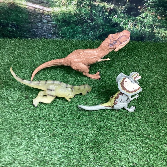 3 Jurassic World Dinosaurs - Picture 4 of 8